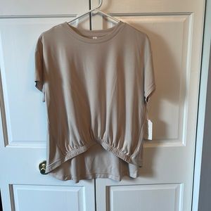 High low athleisure top
